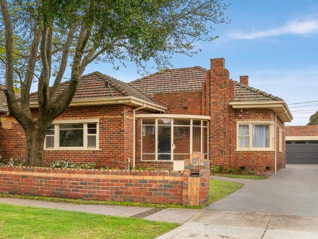 17 Sherbourne St, Essendon