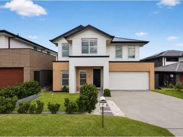 17 Snyder Street, SPRING FARM House for rent Listed by Team R.