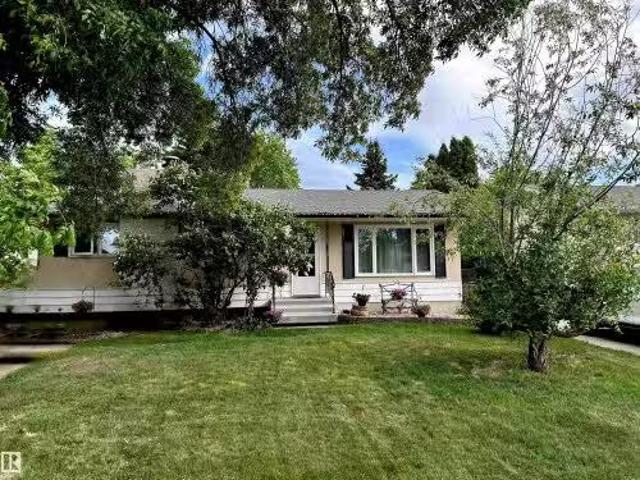 17 Starling Drive, Sherwood Park, AB, T8A 0A6 house for sale.