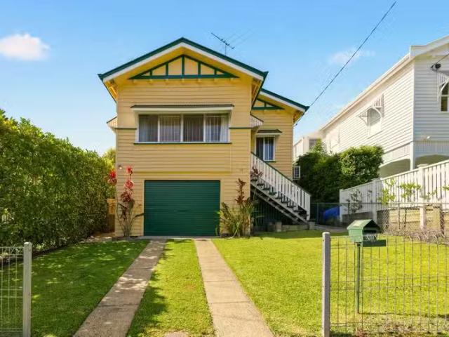 17 Stirling Street, GORDON PARK, QLD 4031 House for Rent