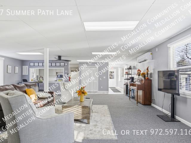 17 Summer Path Lane, 2 beds, 1 full bath