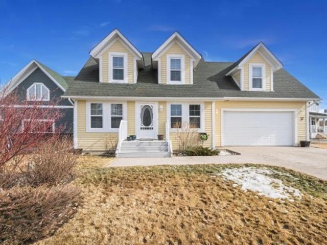17 Sunset Harbour, Rural Wetaskiwin County, AB, T0C 2V0 house for sale | Listing ID E4482 | Royal LePage