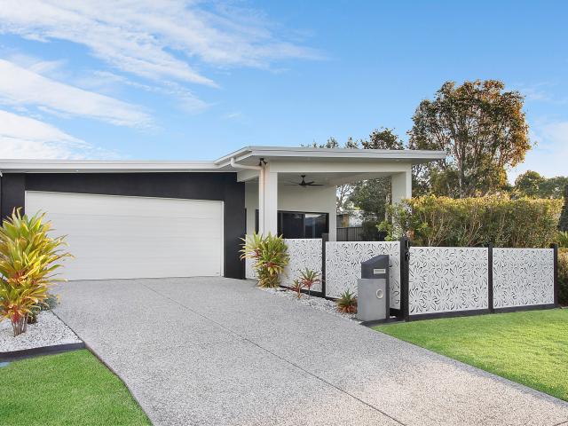 17 Sunshine Crescent, Caloundra West QLD 4551 House For Rent | Domain