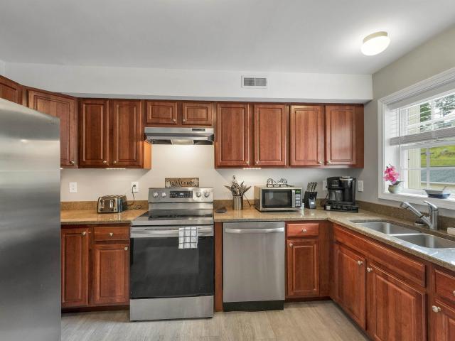 17 Sullivan Way # 3