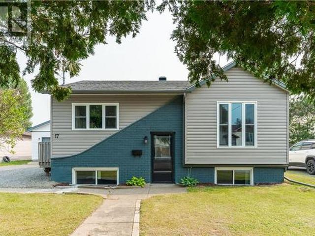 17 Sycamore Street, Chelmsford, ON, P0M 1L0 house for sale | Listing ID 2129 | Royal LePage