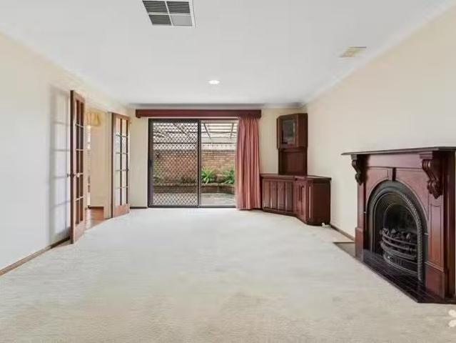 17A Godbold Close, Shelley, WA 6148