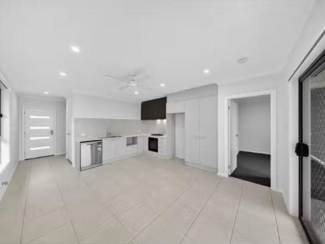 17a Footwall Road, GILLIESTON HEIGHTS Apartment for rent List.