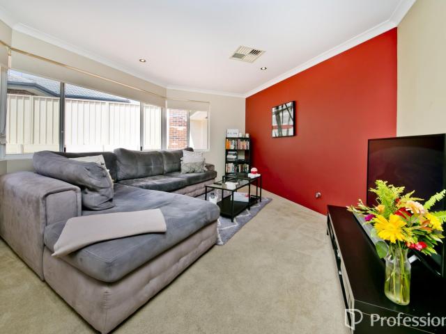 17A Karabil WayNollamara WA 6061, Australia