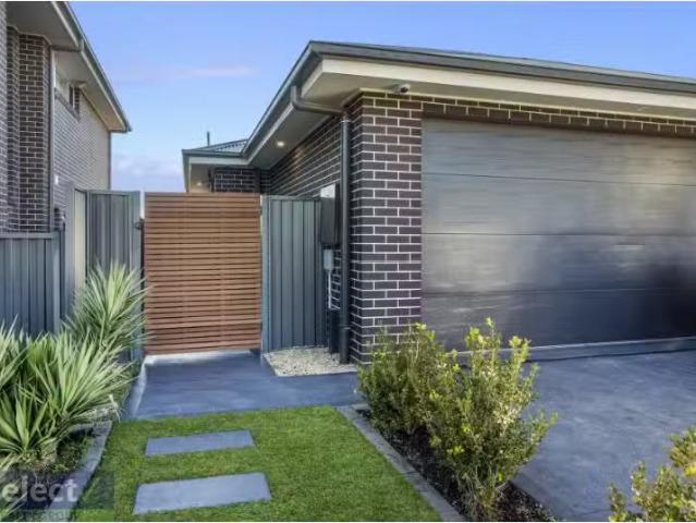 17a Stafford Street, Silverdale House for rent Listed by Debb.