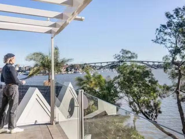 17A Wybalena Road, Hunters Hill, NSW 2110