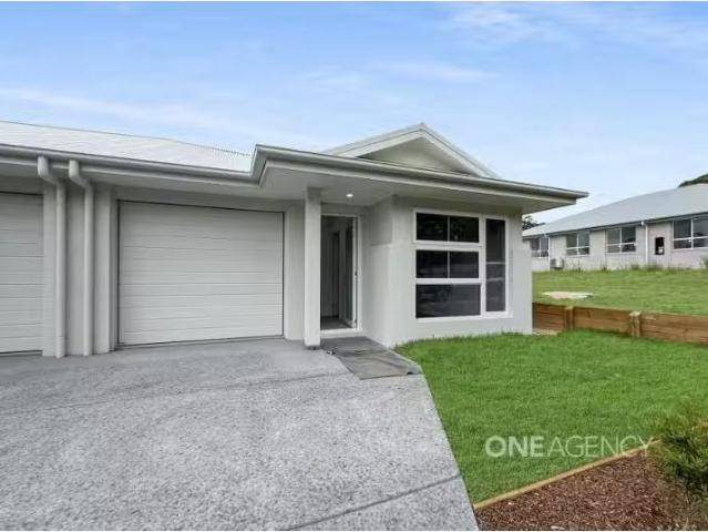 17B Coppice Road, Port Macquarie Townhouse for rent Listed by.