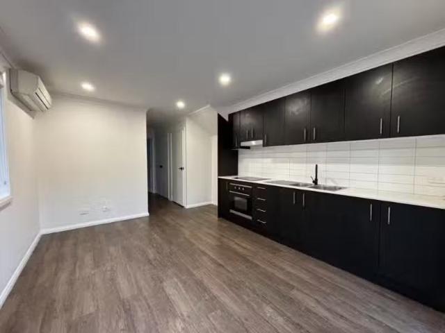 17B Edna Ave, MOUNT PRITCHARD House for rent Listed by George.