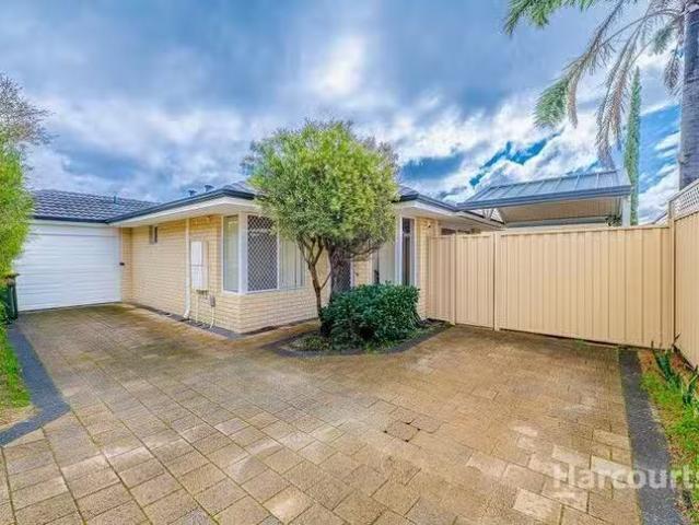 17C Robertsbridge Road, Nollamara, WA 6061