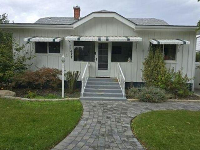 17th Ave S