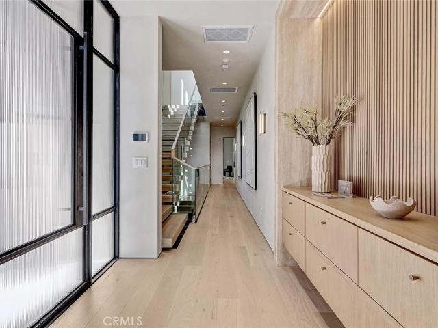 1404 Manhattan