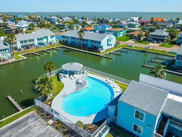 1404 Mazatlan Dr, Unit 1404, Rockport, TX 78382 | MLS #473171