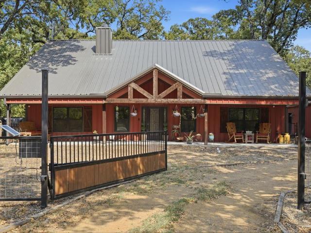 1404 Grove Drive