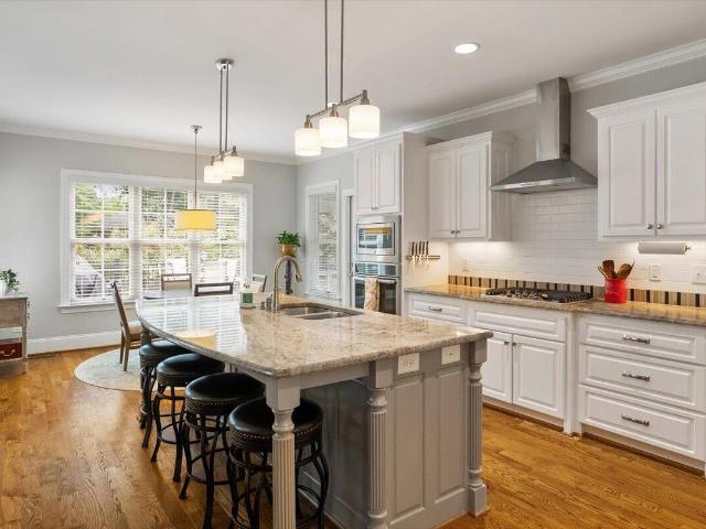 1404 Ivy Lane