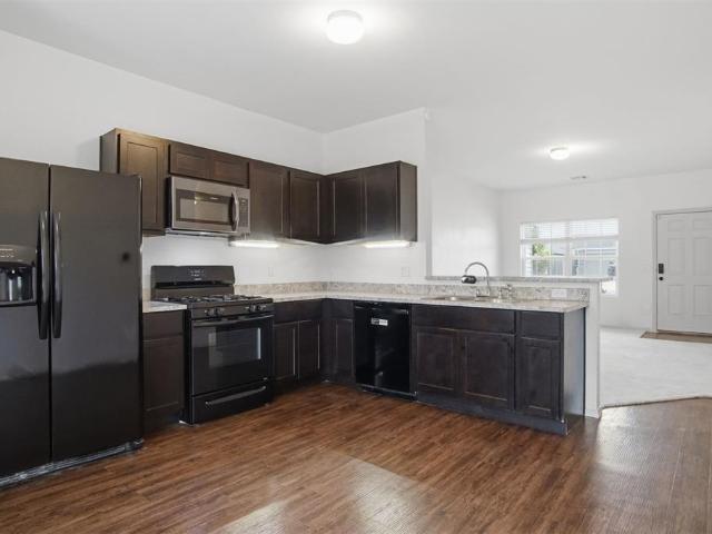 1404 Sandstone Drive