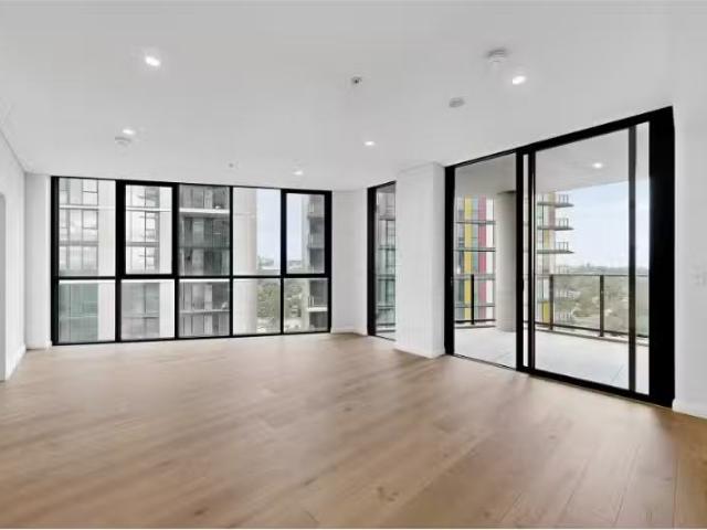 1405/13 De Clambe Drive, Castle Hill Apartment for rent Liste.