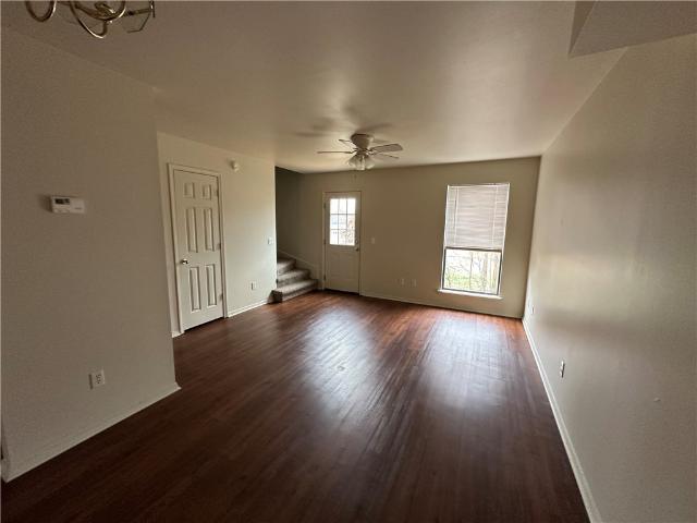 1405 N Greenwich Avenue