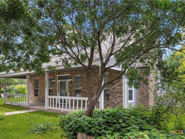 1405 Azalea Ln