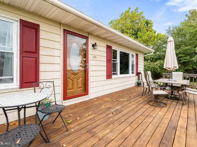 1405 Carpenters Point Rd