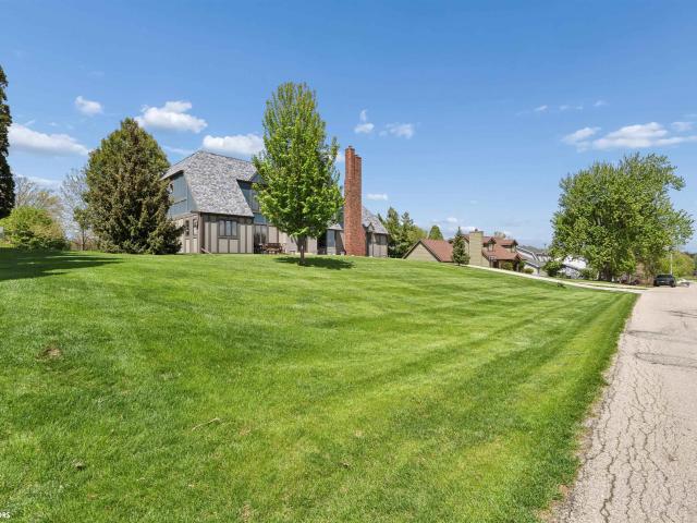 1405 Fairway Drive