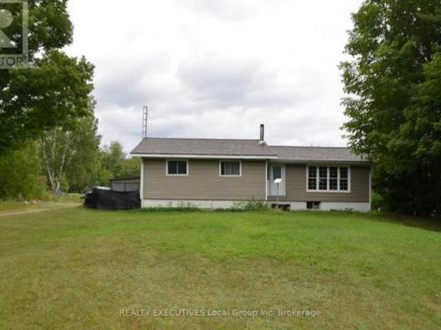 1405 Pioneer Road, Chisholm, ON, P0H 1Z0 house for sale | Listing ID X13613 | Royal LePage