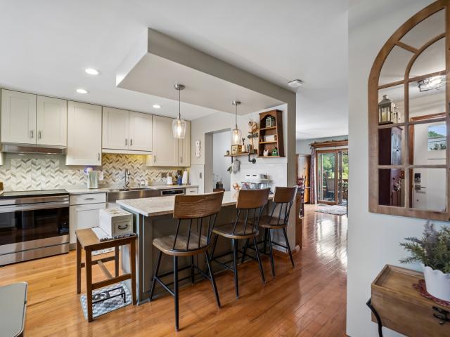 1406 Charleston Court