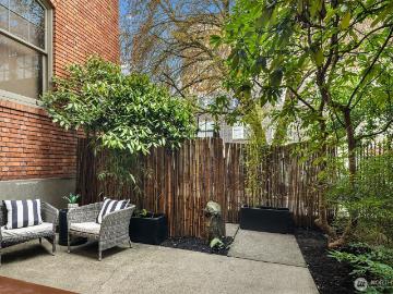 1406 Harvard Avenue # 130