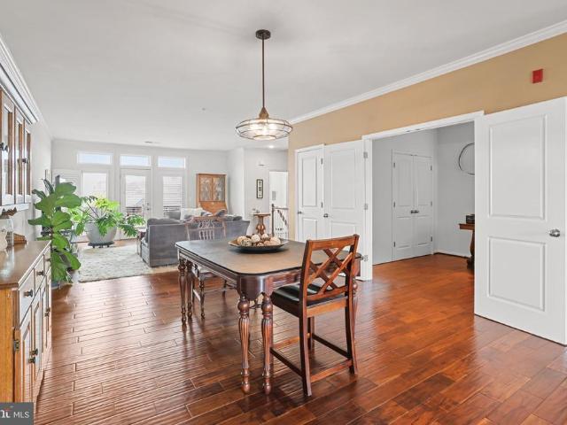 1406 Ribbon Limestone Terrace SE