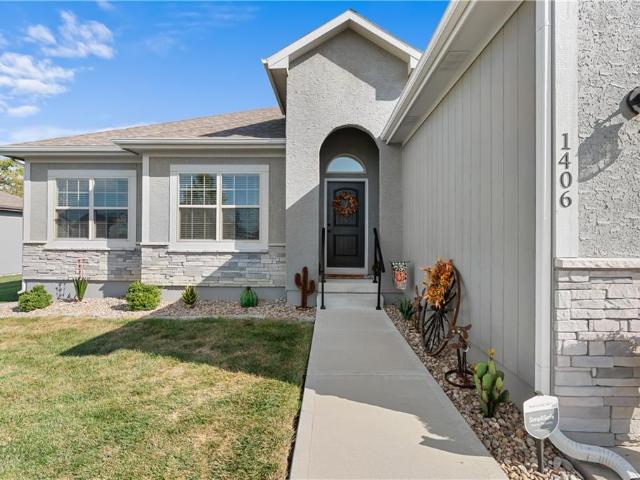 1406 SW 8th Terrace