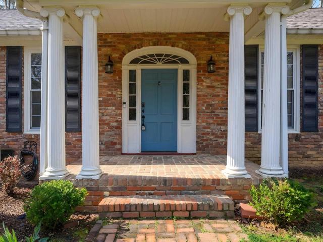 1406 Valley Road