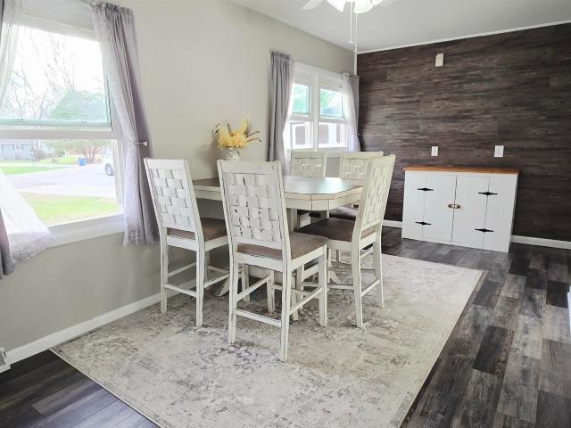1407 E Orchard Drive
