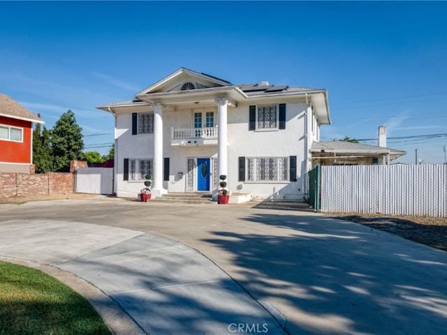 1407 E Princeton