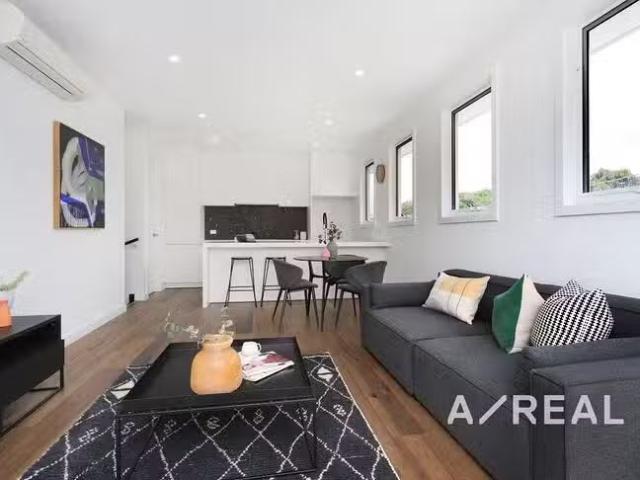 1/407 Geelong Road, Kingsville, VIC 3012