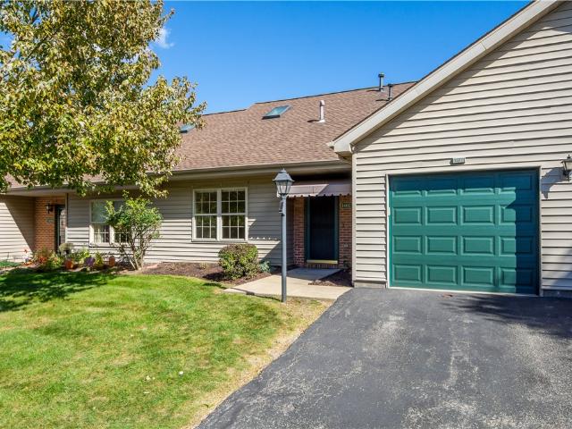 1407 Greenbriar Ct