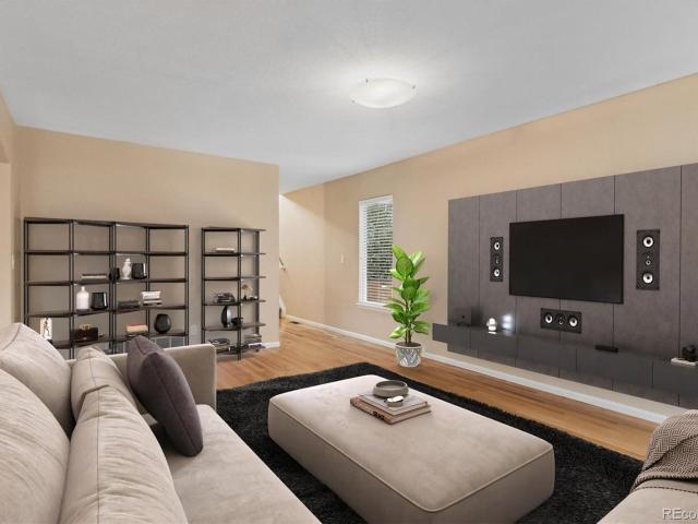 1407 Laurenwood Way
