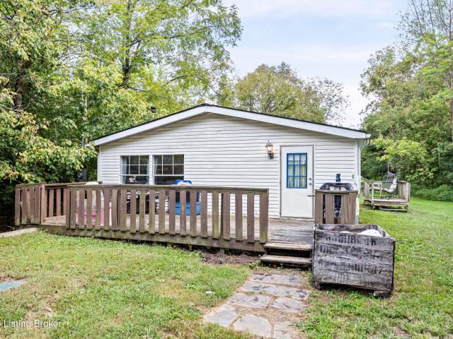 1407 Pottershop Rd