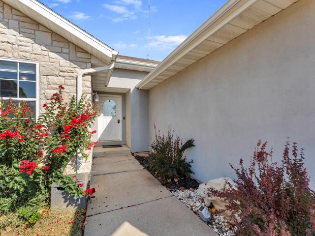 1407 Raspberry Court