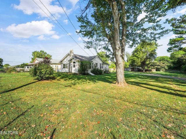 1407 Sweetwater Vonore Rd