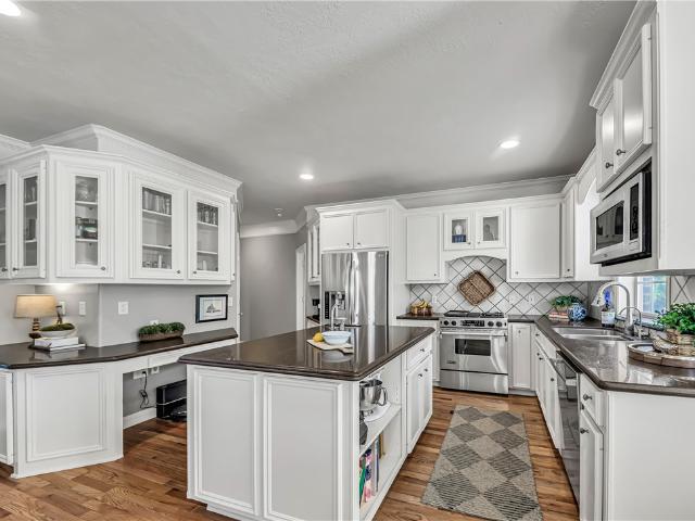 1408 Stonebridge Court
