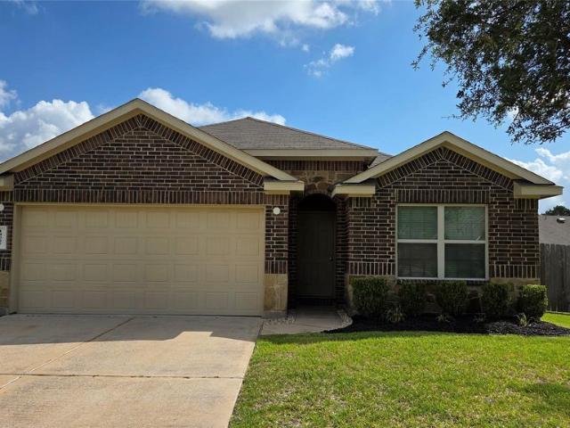 14097 Lake Cres Dr, 3 beds, 2 full baths