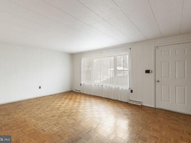 1409 Maple Avenue