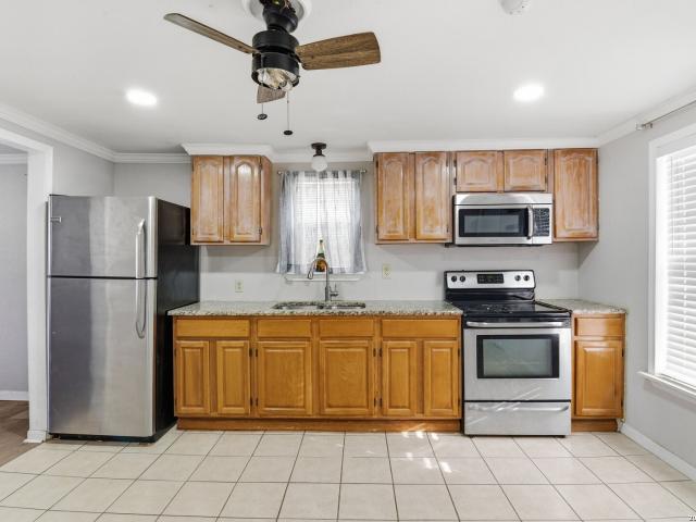 1409 N Heideke St, Seguin, TX 78155 | MLS #605511