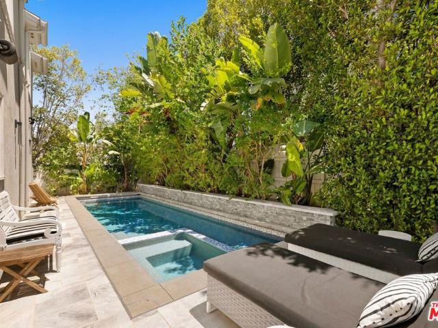 1409 Club View Drive