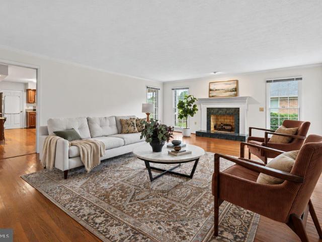 1400 Gordon Place
