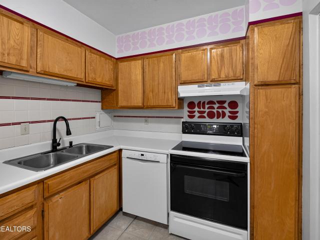 1400 Kenesaw Ave 12N
