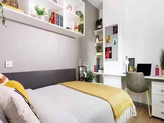 1400 Room for rent in Aldgate